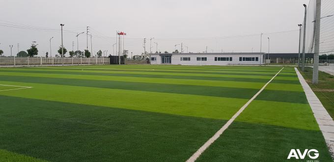 Futbol İçin Yüksek Dayanıklılık 50mm Çim Futbol Çim Suni Halı 0