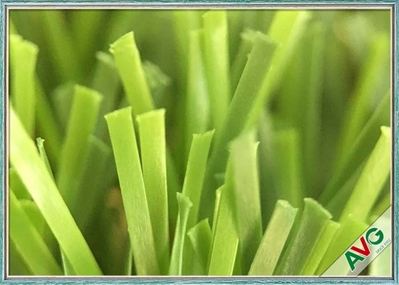 Çin Tarla Yeşili / Elma Yeşili İyi Drenaj Pet Suni Çim Yumuşak Dokunuşlu Yangın Direnci Tedarikçi