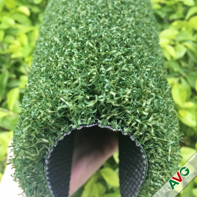 Çin 10mm Yığın Yüksekliği Doğal Golf Suni Çim / Golf Kapalı Alan Yeşili Tedarikçi
