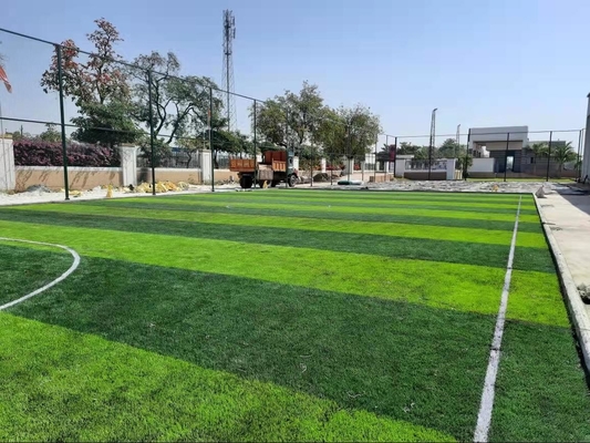 Açık ve Kapalı Futbol Çim 55MM için FIFA Kalite Suni Futbol Çim Tedarikçi