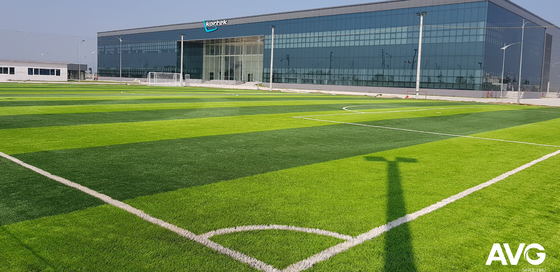 Top Haddeleme için İyi Sertlik 45mm Yükseklik Futbol Suni Çim Çok Yönlü Tedarikçi